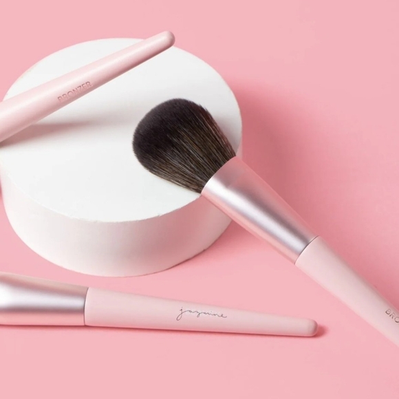 Jazmine Beauty Bronzer Brush - Picture 2 of 2